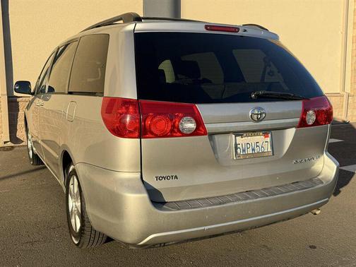 2006 Toyota Sienna LE
