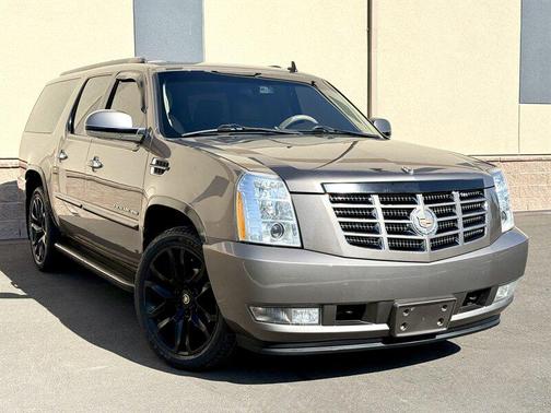 2013 Cadillac Escalade ESV Luxury
