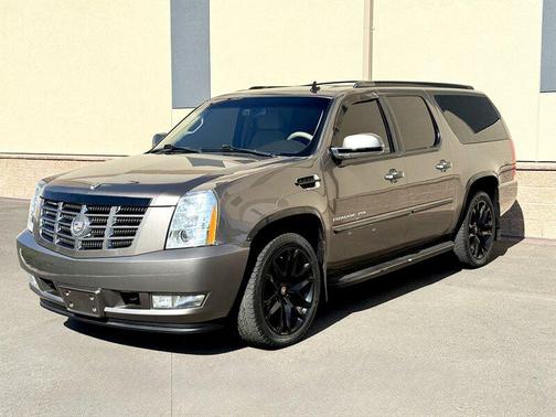 2013 Cadillac Escalade ESV Luxury