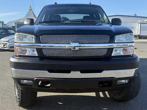 Black 2004 Chevrolet Silverado 2500 LT H/D Crew Cab