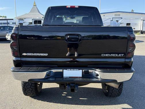 Black 2004 Chevrolet Silverado 2500 LT H/D Crew Cab