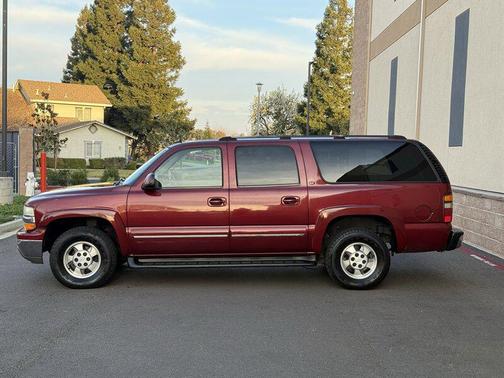 2003 Chevrolet Suburban 1500 LT