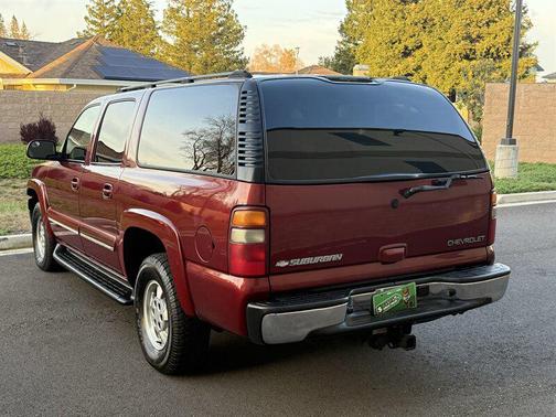 2003 Chevrolet Suburban 1500 LT