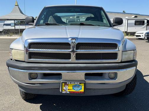 Silver 1998 Dodge Ram 1500 Base