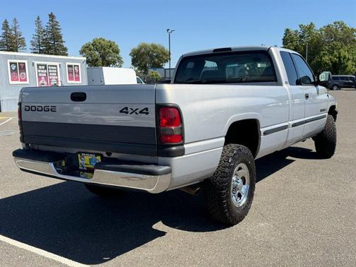Silver 1998 Dodge Ram 1500 Base