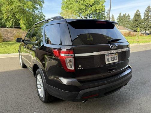 Tuxedo Black Metallic 2013 Ford Explorer XLT