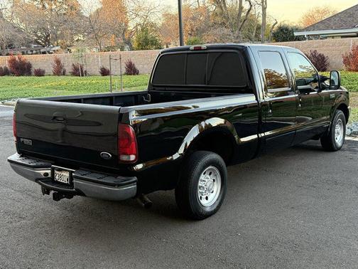 2001 Ford F-250 XLT Super Duty
