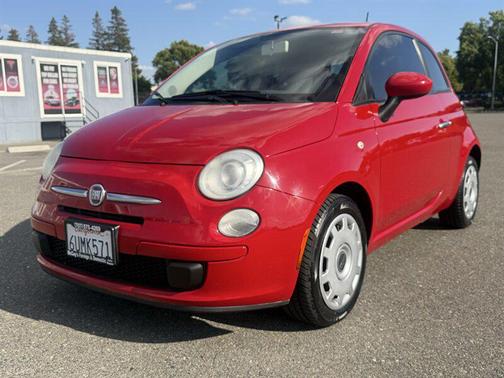 Red 2012 FIAT 500 Pop