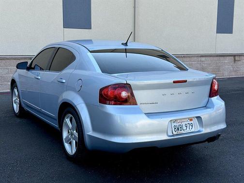 2013 Dodge Avenger SE