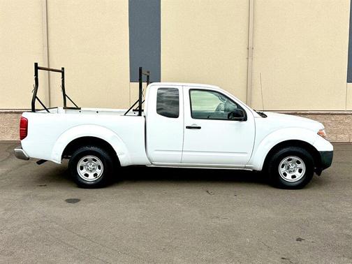 2012 Nissan Frontier S
