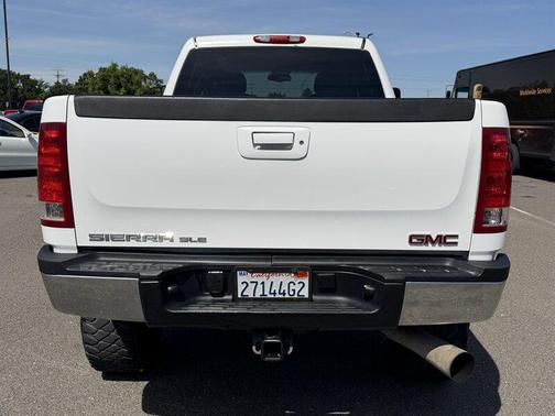 Summit White 2007 GMC Sierra 2500 SLE2 H/D Crew Cab