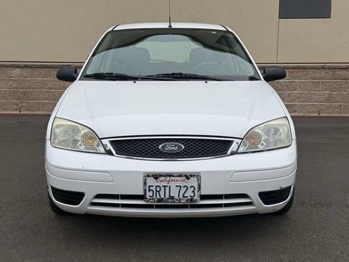 2005 Ford Focus ZX3