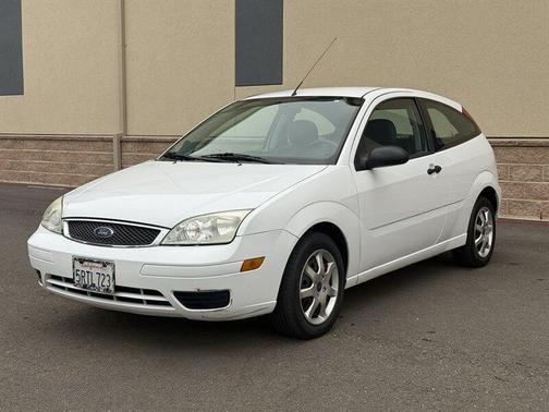 2005 Ford Focus ZX3