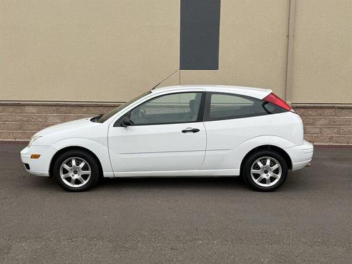 2005 Ford Focus ZX3