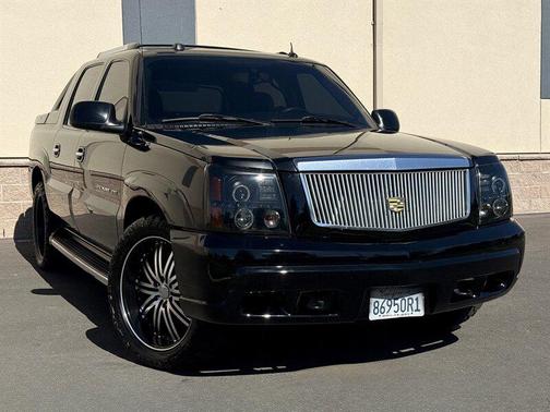 2004 Cadillac Escalade EXT Base