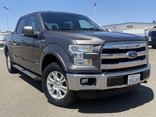 Magnetic Metallic 2015 Ford F-150 Lariat