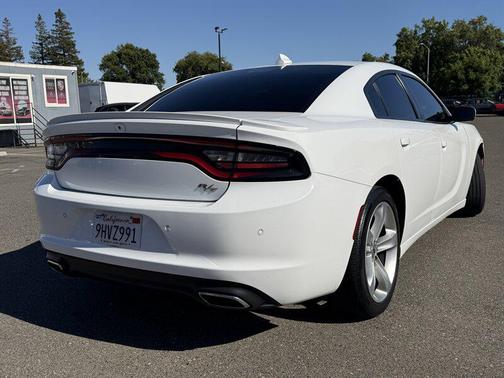 White Knuckle Clearcoat 2018 Dodge Charger R/T