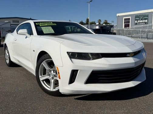 Summit White 2018 Chevrolet Camaro 1LT