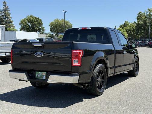 Black 2015 Ford F-150 XLT