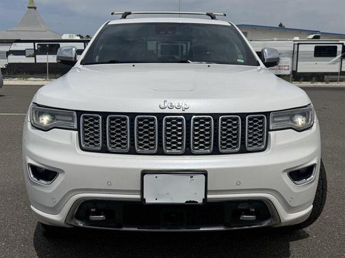 Bright White Clearcoat 2017 Jeep Grand Cherokee Overland