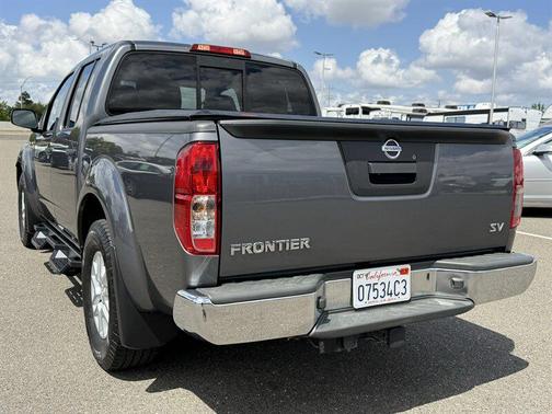 Gun Metallic 2020 Nissan Frontier SV