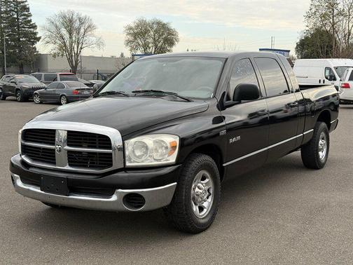 2008 Dodge Ram 1500 SLT Mega Cab