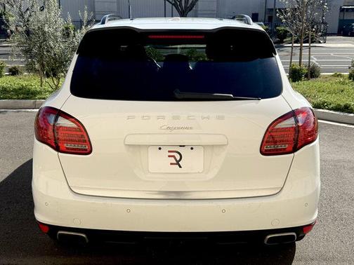 2012 Porsche Cayenne Cayenne