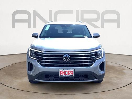 Silver Mist Metallic 2026 Volkswagen Atlas 2.0T SE w/ Technology