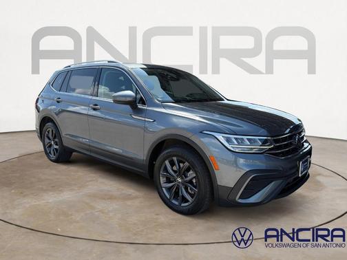 Platinum Gray Metallic 2022 Volkswagen Tiguan 2.0T SE