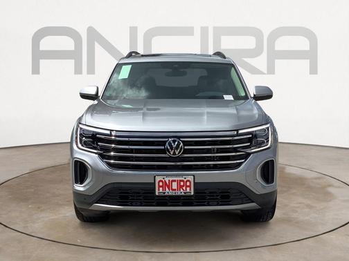 2025 Volkswagen Atlas 2.0T SE w/ Technology