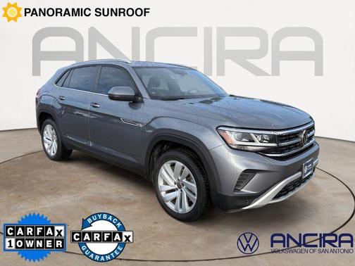 Platinum Gray Metallic 2022 Volkswagen Atlas Cross Sport 3.6 V6 SE w/ Technology