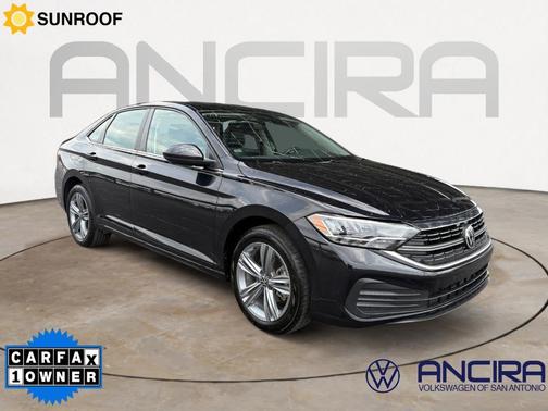 Deep Black Pearl Effect 2024 Volkswagen Jetta 1.5T SE