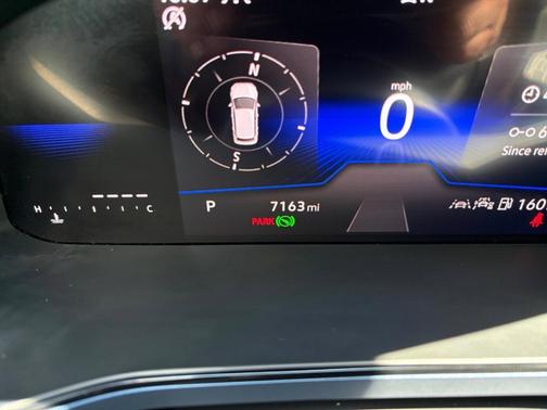 Pure Gray 2024 Volkswagen Taos 1.5T SE