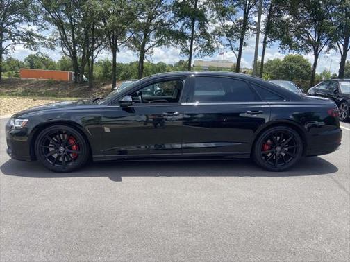 2023 Audi S8 4.0T