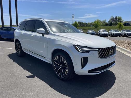 2025 Volvo XC90 Plug-In Hybrid T8 Plus 7-Seater