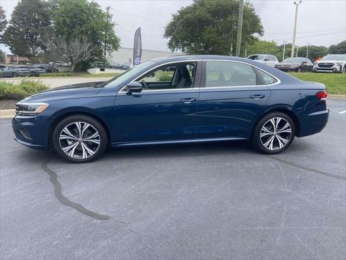 2022 Volkswagen Passat 2.0T SE