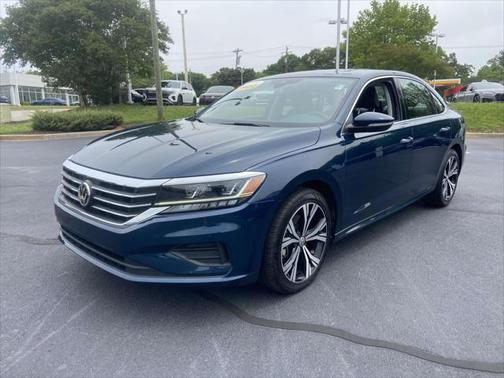 2022 Volkswagen Passat 2.0T SE