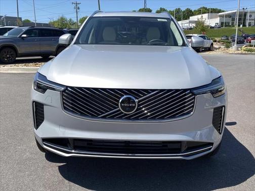 2025 Volvo XC90 Plug-In Hybrid T8 Ultra 7-Seater