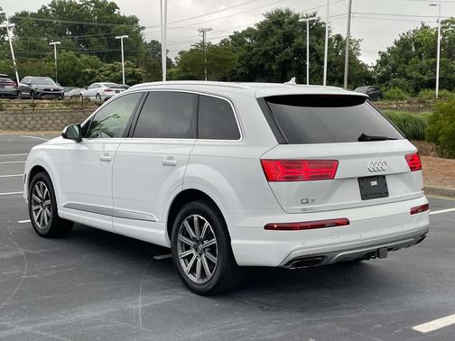Glacier White Metallic 2019 Audi Q7 45 Premium Plus