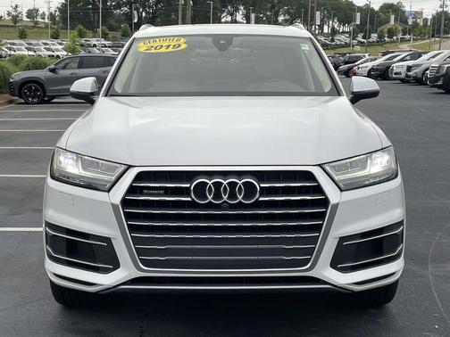 Glacier White Metallic 2019 Audi Q7 45 Premium Plus