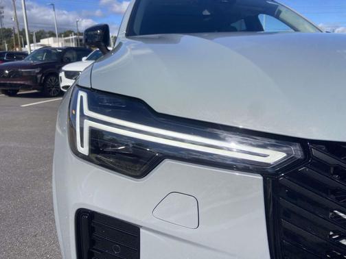 2026 Volvo XC90 B6 Ultra Dark Theme 6-Seater