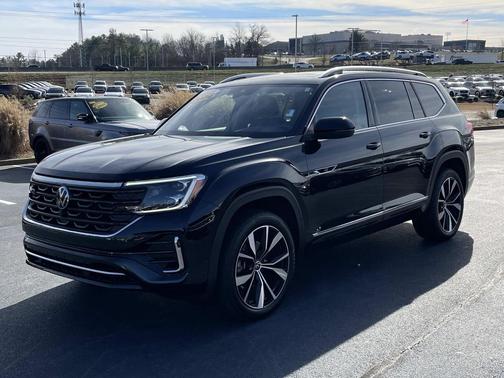 2024 Volkswagen Atlas 2.0T SEL Premium R-Line 4MOTION