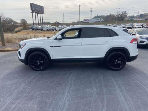 2025 Volkswagen Atlas Cross Sport 2.0T SE w/Technology 4MOTION