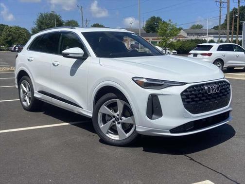 2025 Audi Q5 Premium Plus