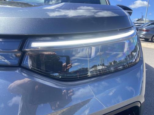 2025 Volkswagen Tiguan 2.0T SE R-Line Black