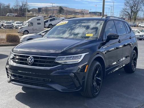 2023 Volkswagen Tiguan 2.0T SE R-Line Black