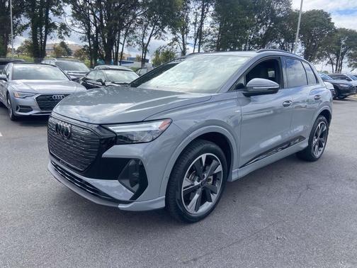 2024 Audi Q4 e-tron Premium Plus 50 quattro
