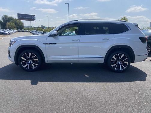 2026 Volkswagen Atlas 2.0T SEL Premium R-Line 4MOTION