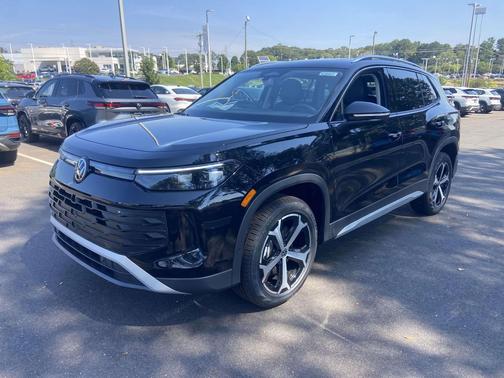 2025 Volkswagen Tiguan 2.0T SE 4MOTION