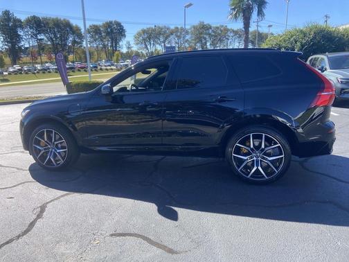 2025 Volvo XC60 Plug-In Hybrid T8 Polestar